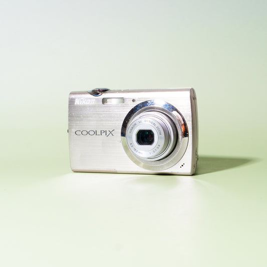 Nikon Coolpix S230 Digital Camera - Silver
