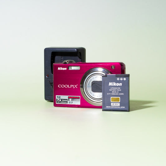 Nikon Coolpix S630 Digital Camera - Pink