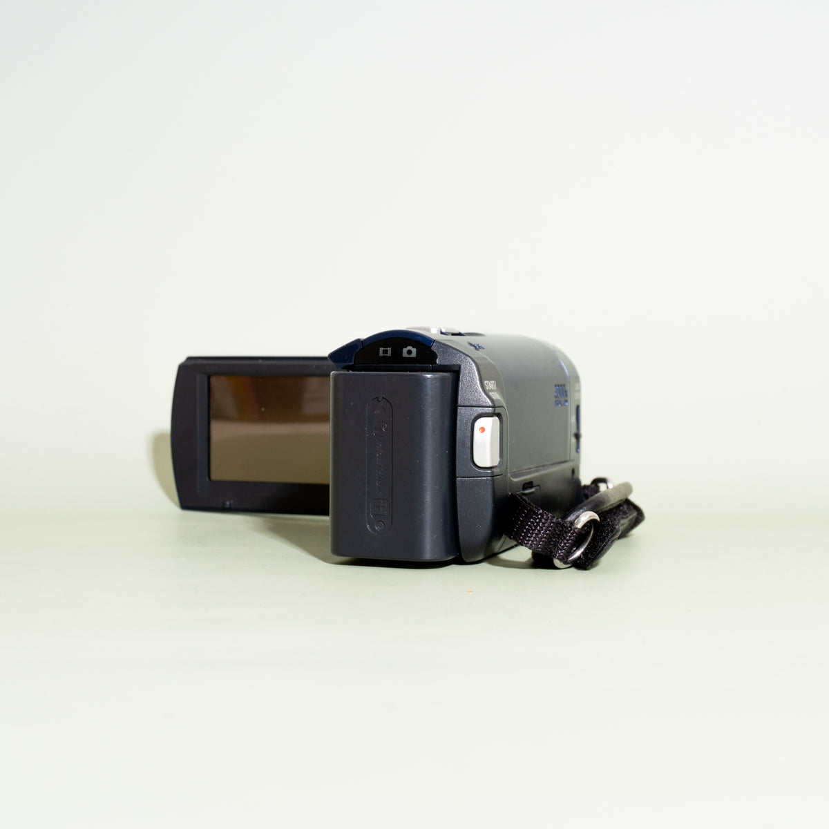 Sony Handycam DCR-SX40 Camcorder